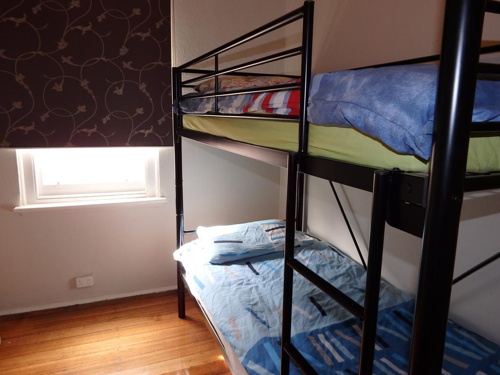 Oslo Hotel Melbourne Room photo